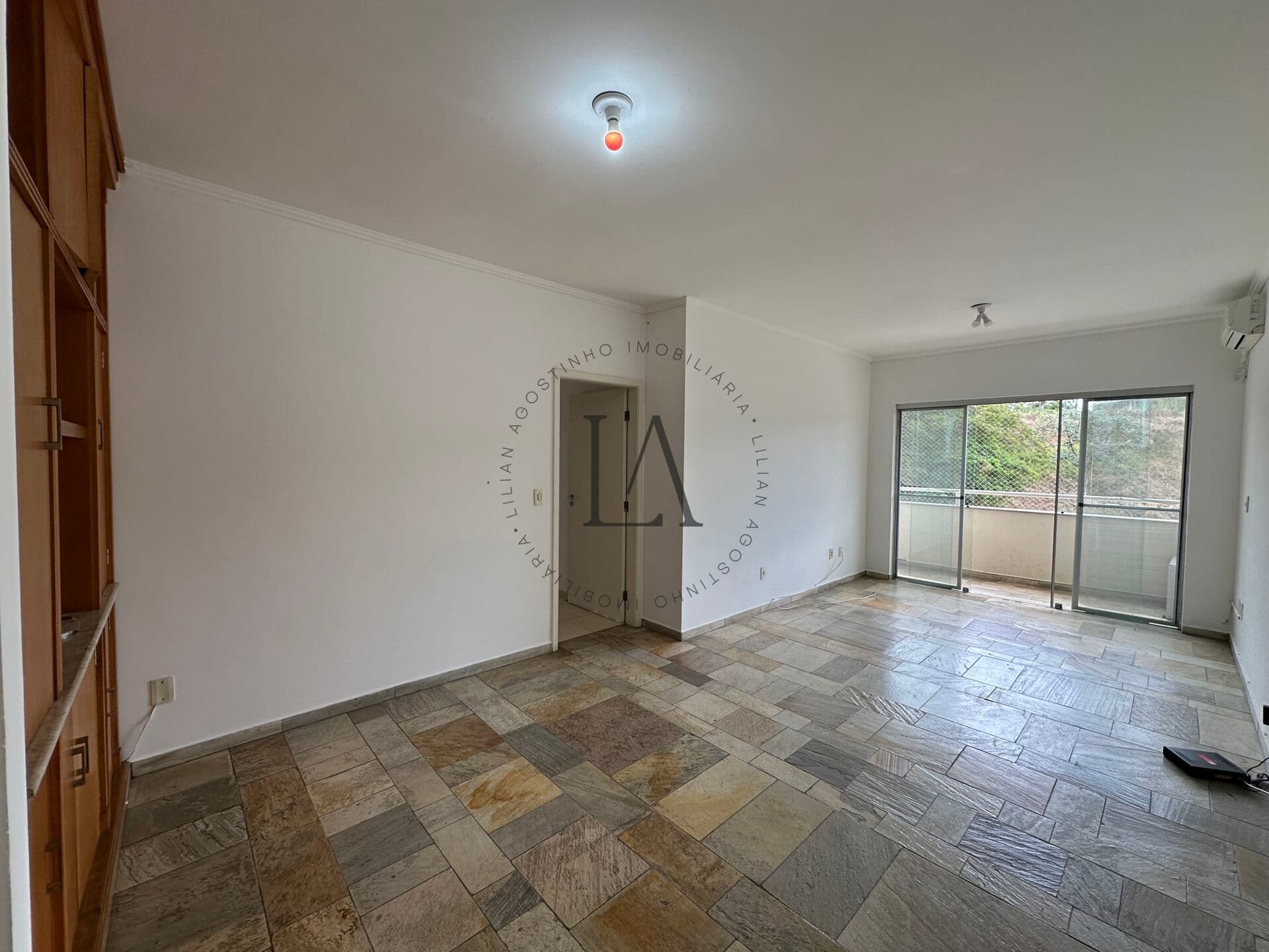 Apartamento à venda com 3 dormitórios, 1 suíte