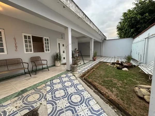 Casa em térrea no bairro Beira Rio I, Guaratinguetá/SP