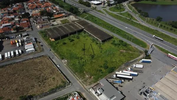 Galpão/Depósito/Armazém em Lorena - Vila Passos