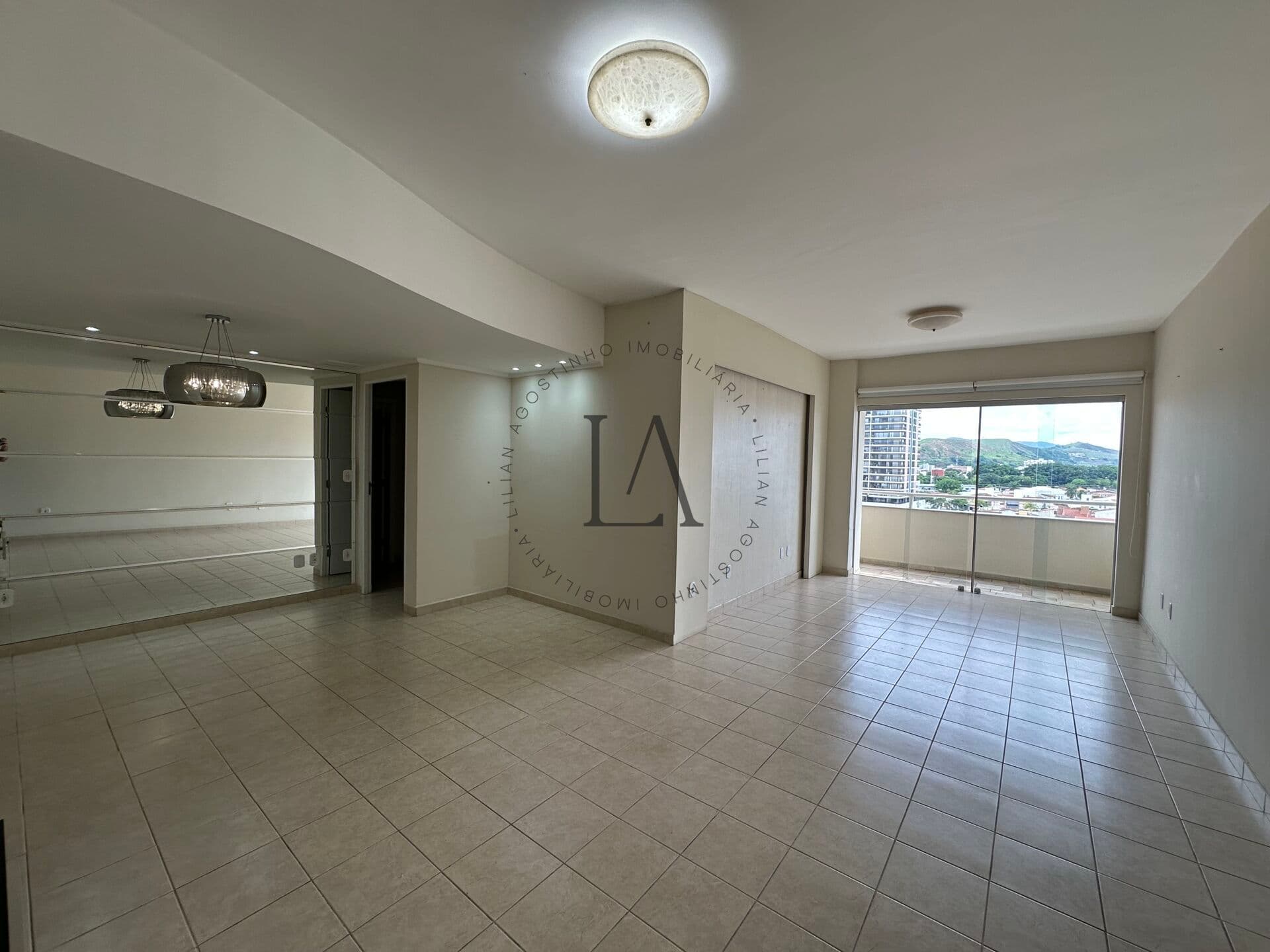 Apartamento à venda com 3 dormitórios no bairro Vila Paraíba - Guaratinguetá/SP