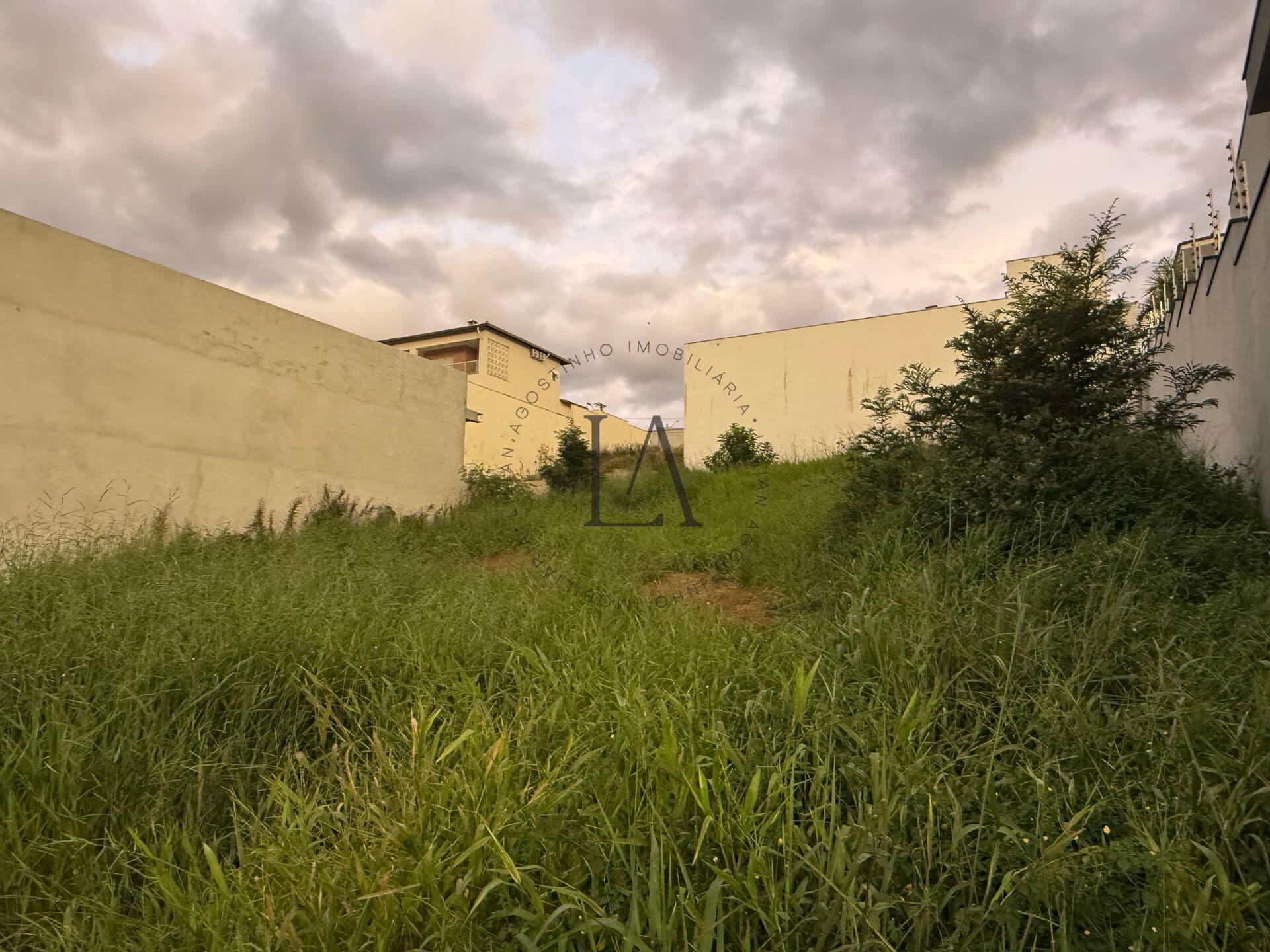 Terreno em Loteamento em Village Mantiqueira, Guaratinguetá/SP