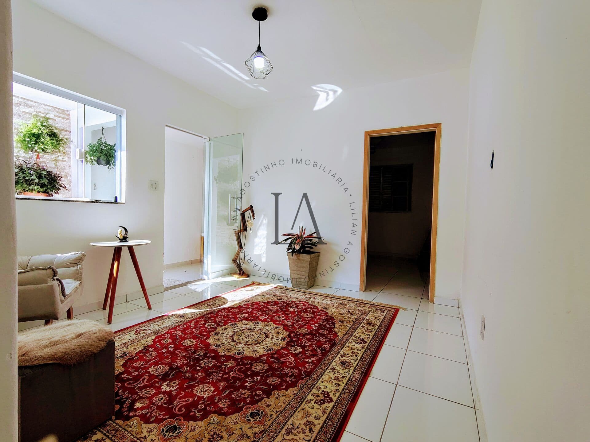Oportunidade: casa com 3 dormitórios para investimento.
