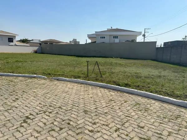 Lote/Terreno em Guaratinguetá - Condomínio Residencial Prefeito Gilberto Filippo