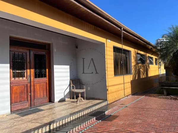 casa com quinta - piscina e 4 quartos - 2 suites no bairro Vila Paraíba em Guaratingueta