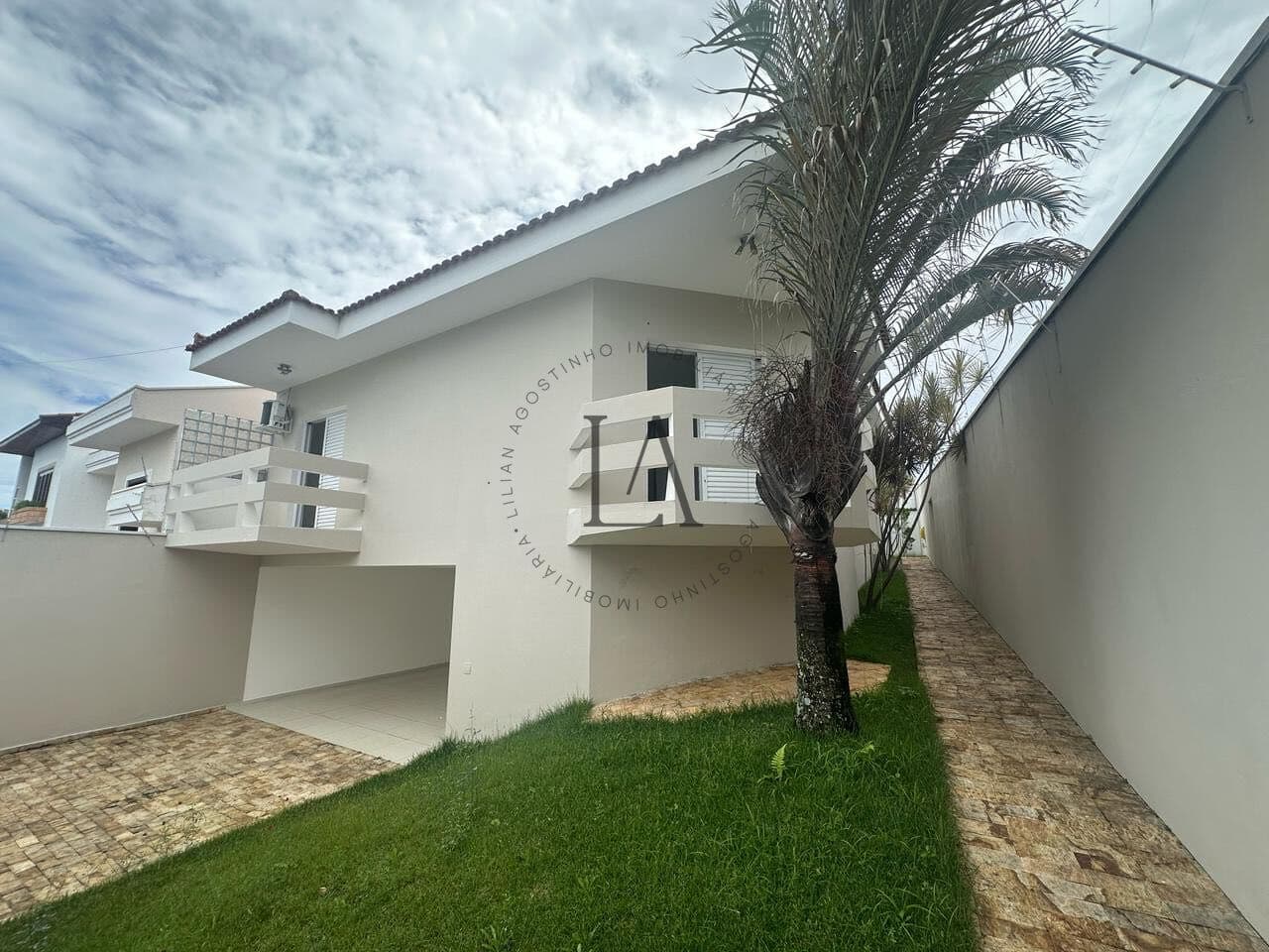 Casa térrea à venda com 3 dormitórios na Vila Paraíba