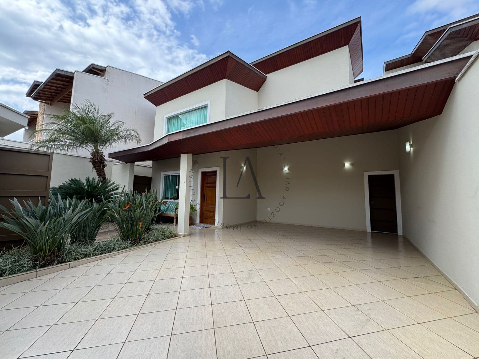 Casa em Guaratinguetá - Portal das Colinas