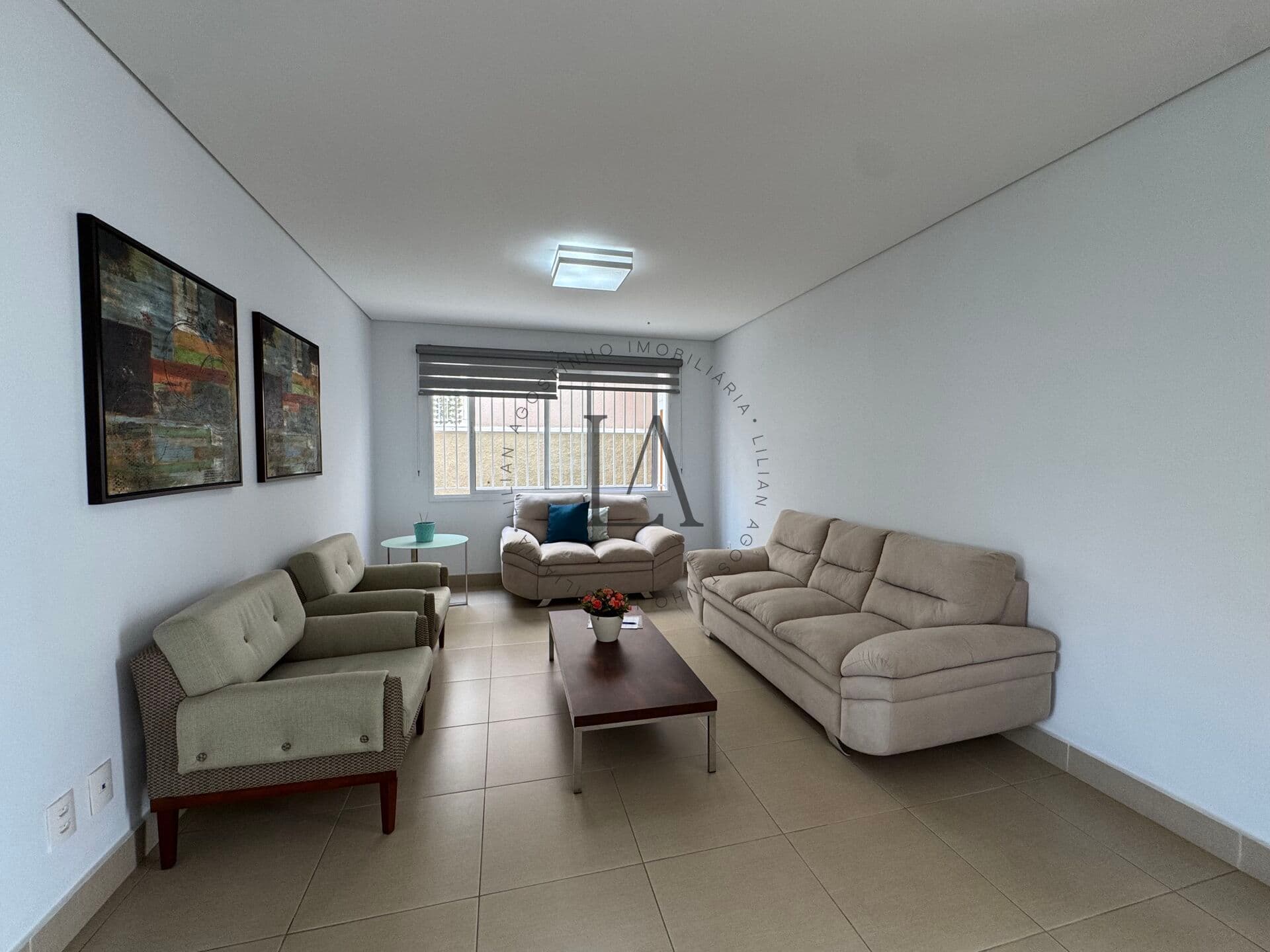 Casa à venda estilo sobrado na Vila Paraíba com 3 dorm - aceita permuta - Guaratinguetá