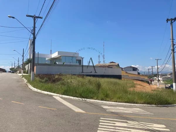 Terreno em Guaratinguetá no Village Mantiqueira