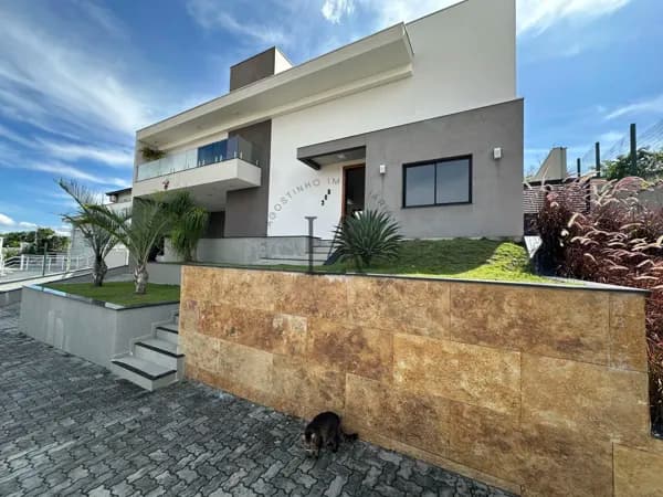 Casa Alto Padrão em Jardim Panorama II, Guaratinguetá/SP
