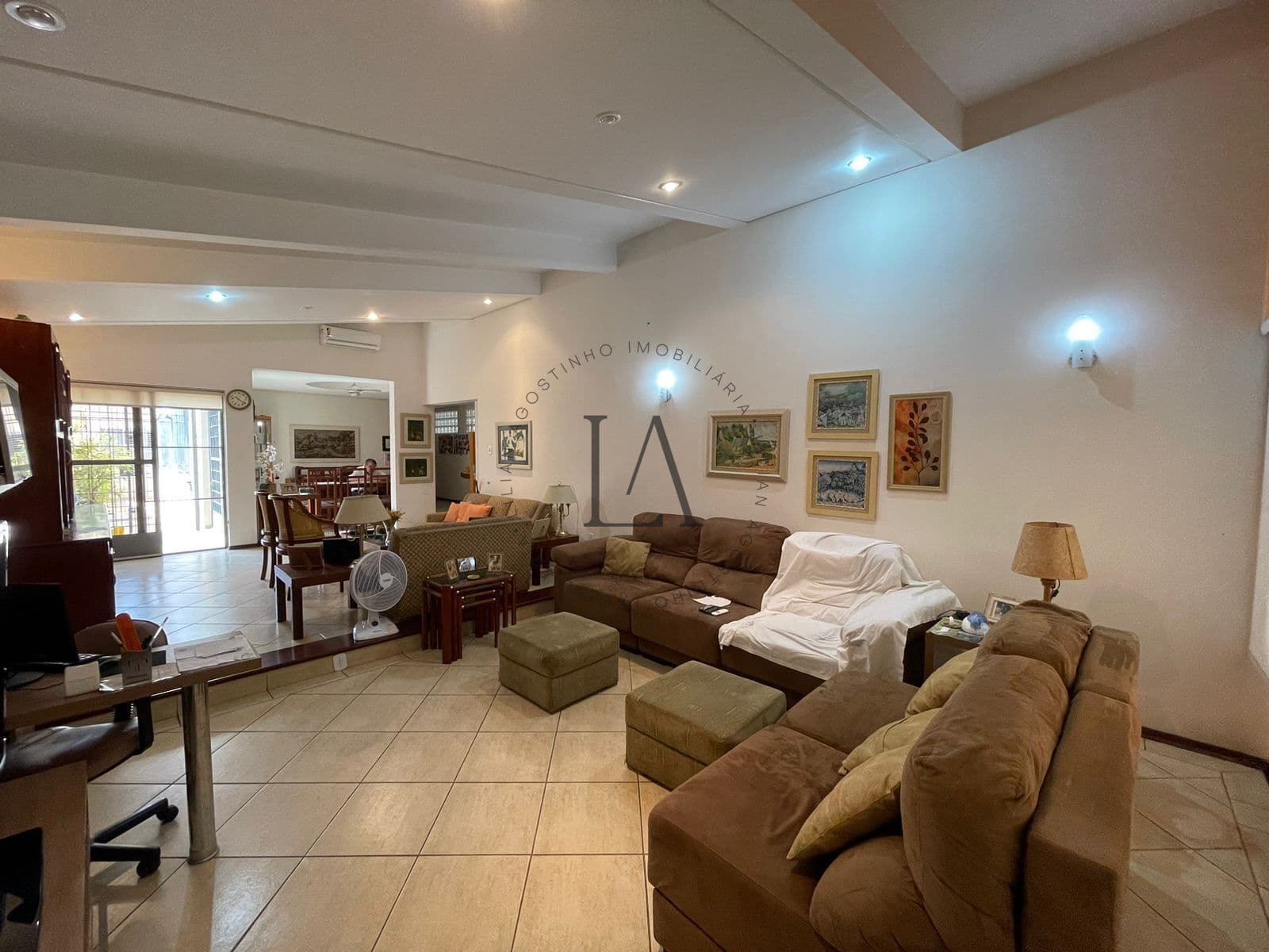Casa em Guaratinguetá - Vila Paraíba