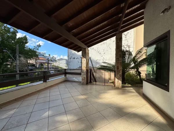 Sobrado em Guaratinguetá - Portal das Colinas