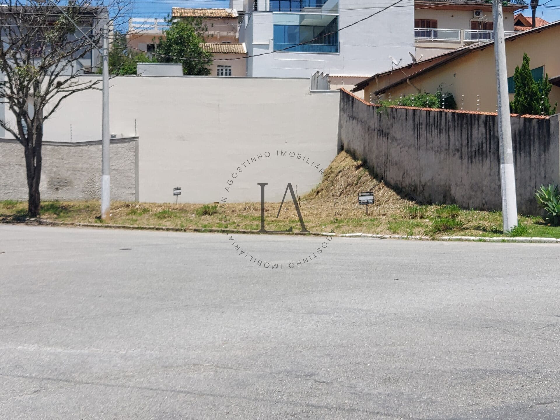 Terreno à Venda no Portal das Colinas | Guaratinguetá/SP