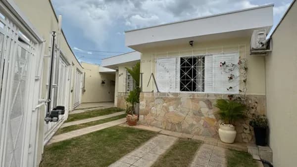 Casa em Vila Paraíba, Guaratinguetá/SP