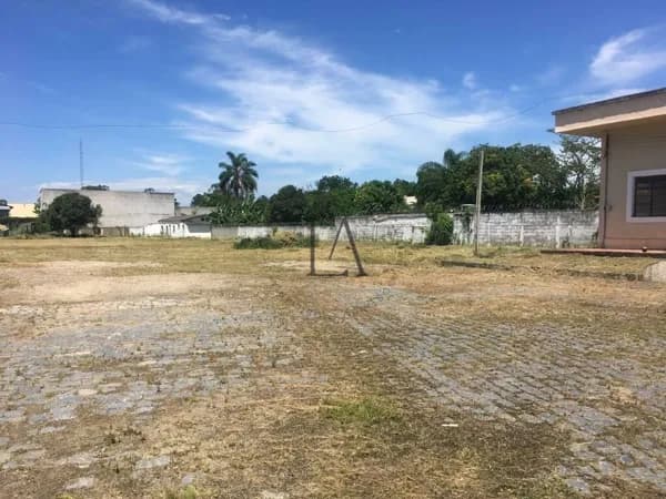 Área Comercial em Guaratinguetá na Estrada Velha Guará X Lorena