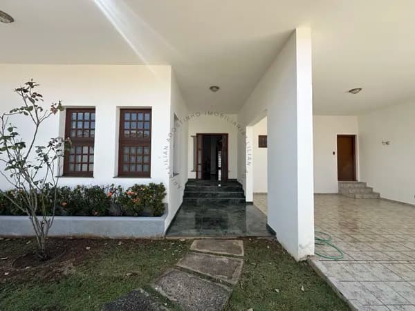 Casa Alto Padrão em Vila Paraíba, Guaratinguetá/SP