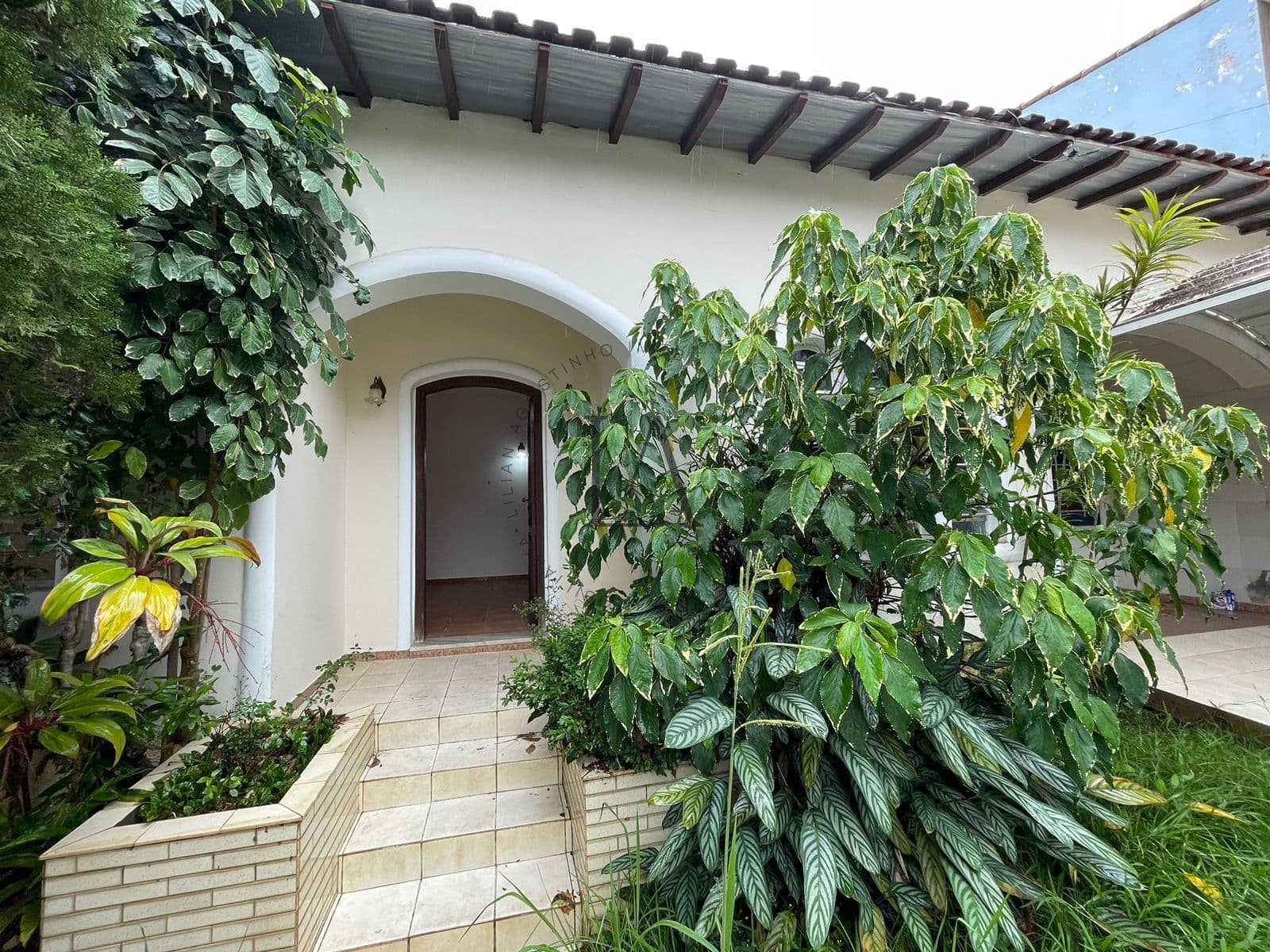 Casa em Guaratinguetá - Vila Paraíba