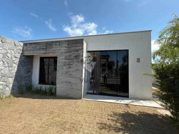 Casa Geminada próximo ao mar