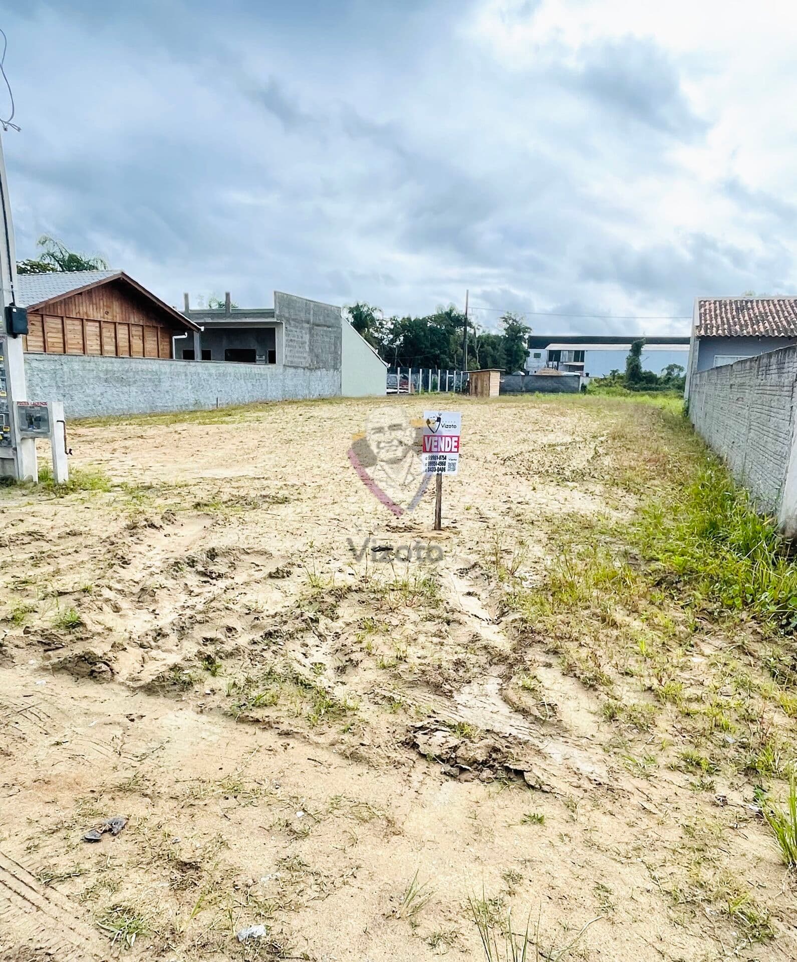 Lote/Terreno em São Francisco do Sul - Ervino