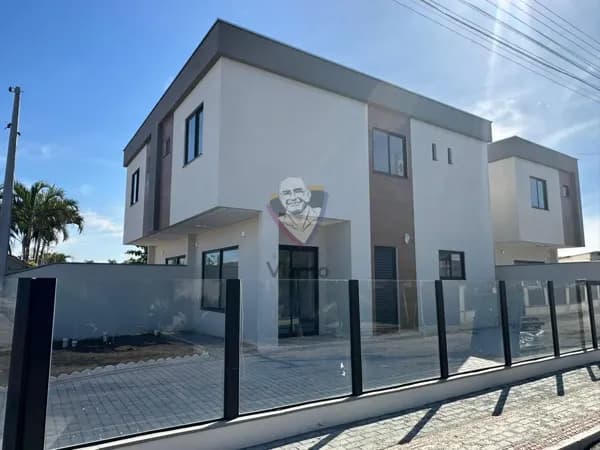 Casa em São Francisco do Sul - Ervino