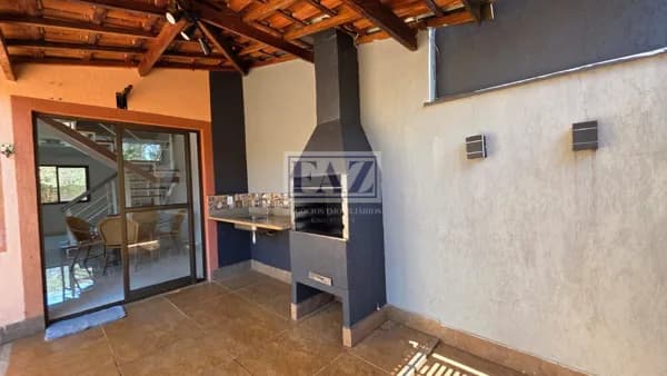 Casa Padrão Sobrado a venda em Riberão Preto São Paulo Bairro Lagoinha localizada no Condomínio Village de France