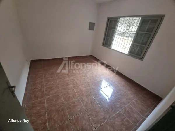 Casa de 01 dormitório