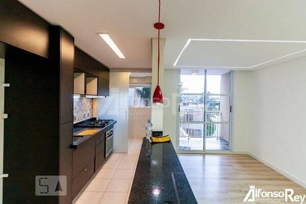 Apartamento com 02 dormitórios