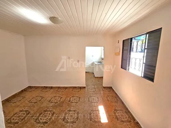 Casa de 01 dormitório