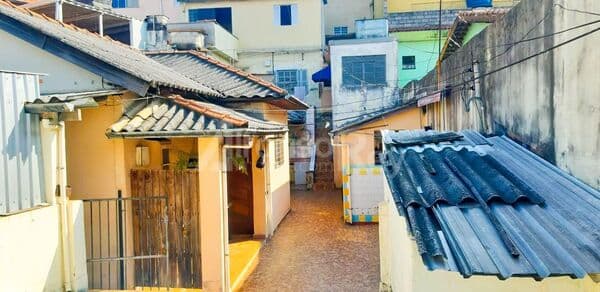 Terreno com 02 casas no quintal
