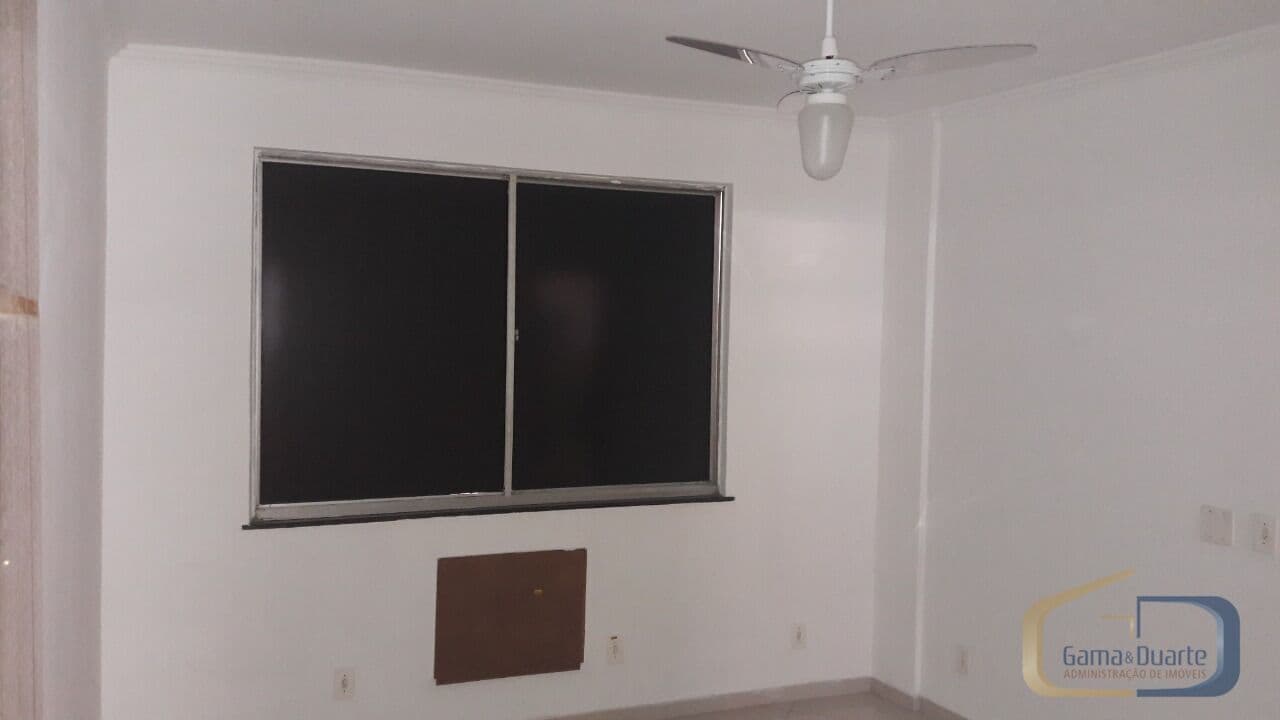 Apartamento Padrão, Sala, 02 Quarto, 01 cozinha, banheiros, área de serviço.