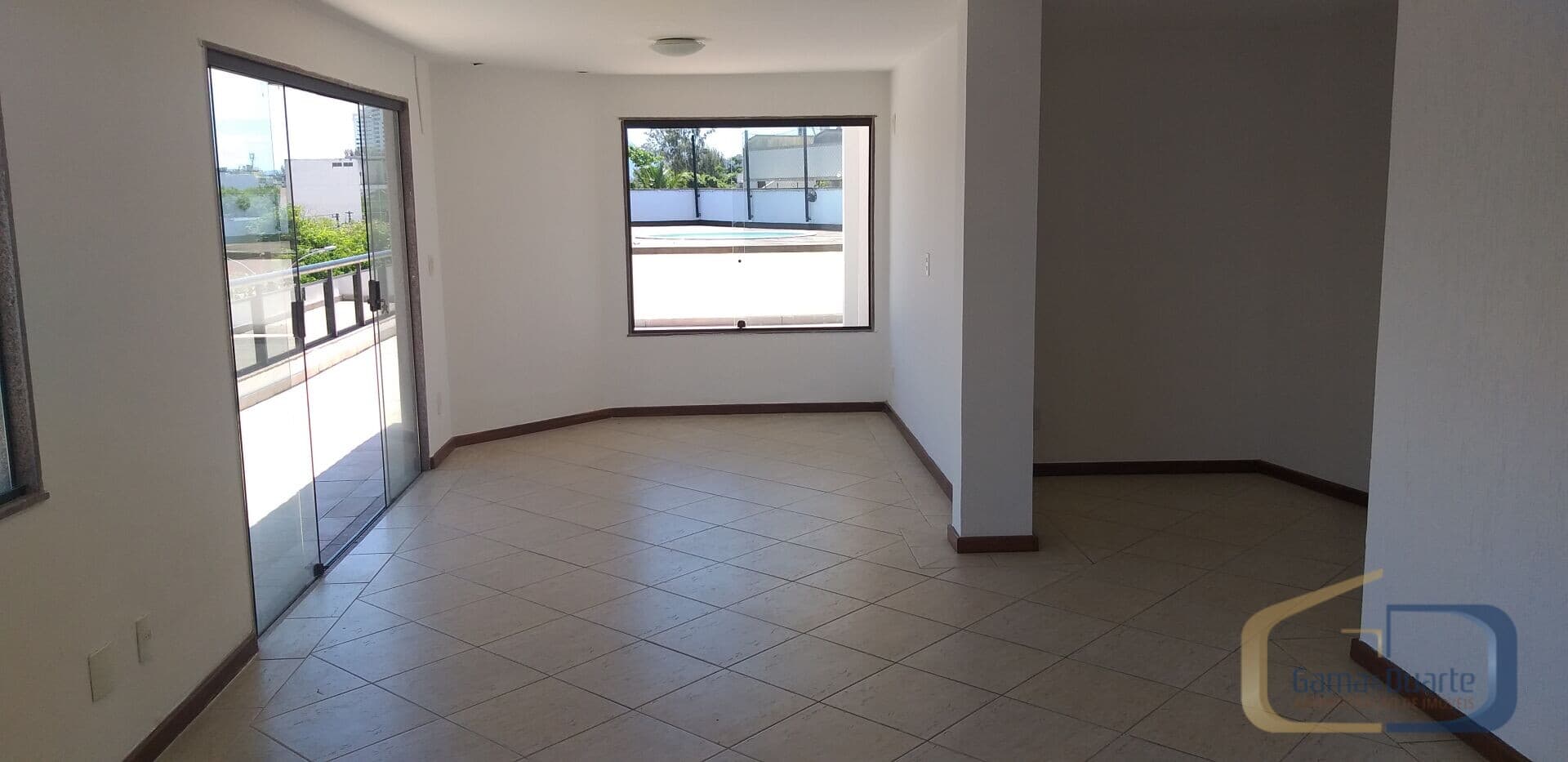 Maravilhosa cobertura na Av. Gerano de Carvalho, nú 255, Cob. 301. Com espaços amplos abrangendo 316m², e uma vista deslumbrante e panorâmica.