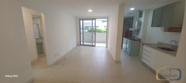 Excelente Apartamento de 3 quartos, alto padrão na Avenida Lauro Sodré, em Frente ao Shopping Rio Sul.
