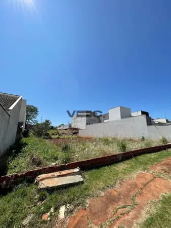 Terreno residencial em bairro excelente em Maringá/PR