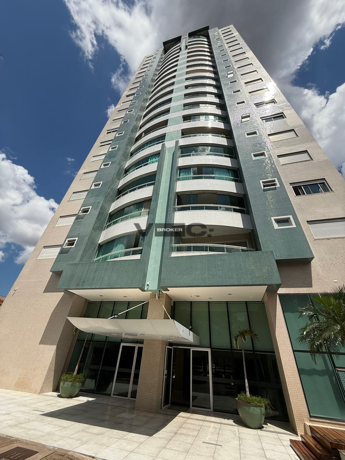 Apartamento próximo ao Centro e Unicesumar
