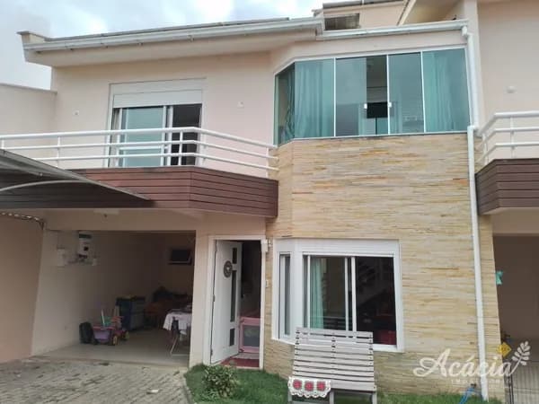 Casa de Condomínio em Tubarão - Dehon