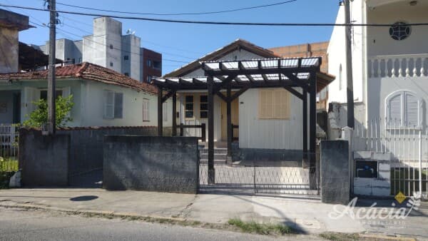 Casa em Tubarão - Centro