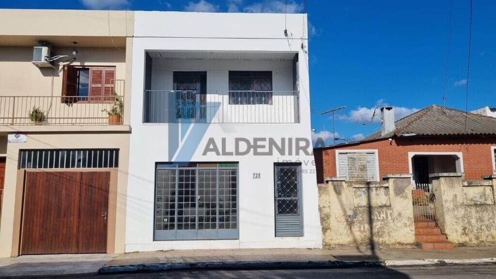 Sobrado em São Gabriel - Centro