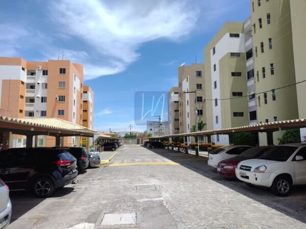 Apartamento no Cond. Porto Atlântico, com modulados. Bairro Aruana