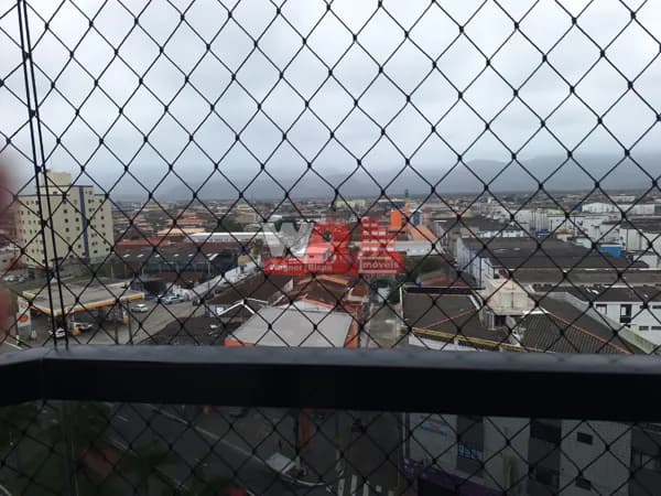 Apartamento Padrão com 2 portas de entrada - Social e Serviço.