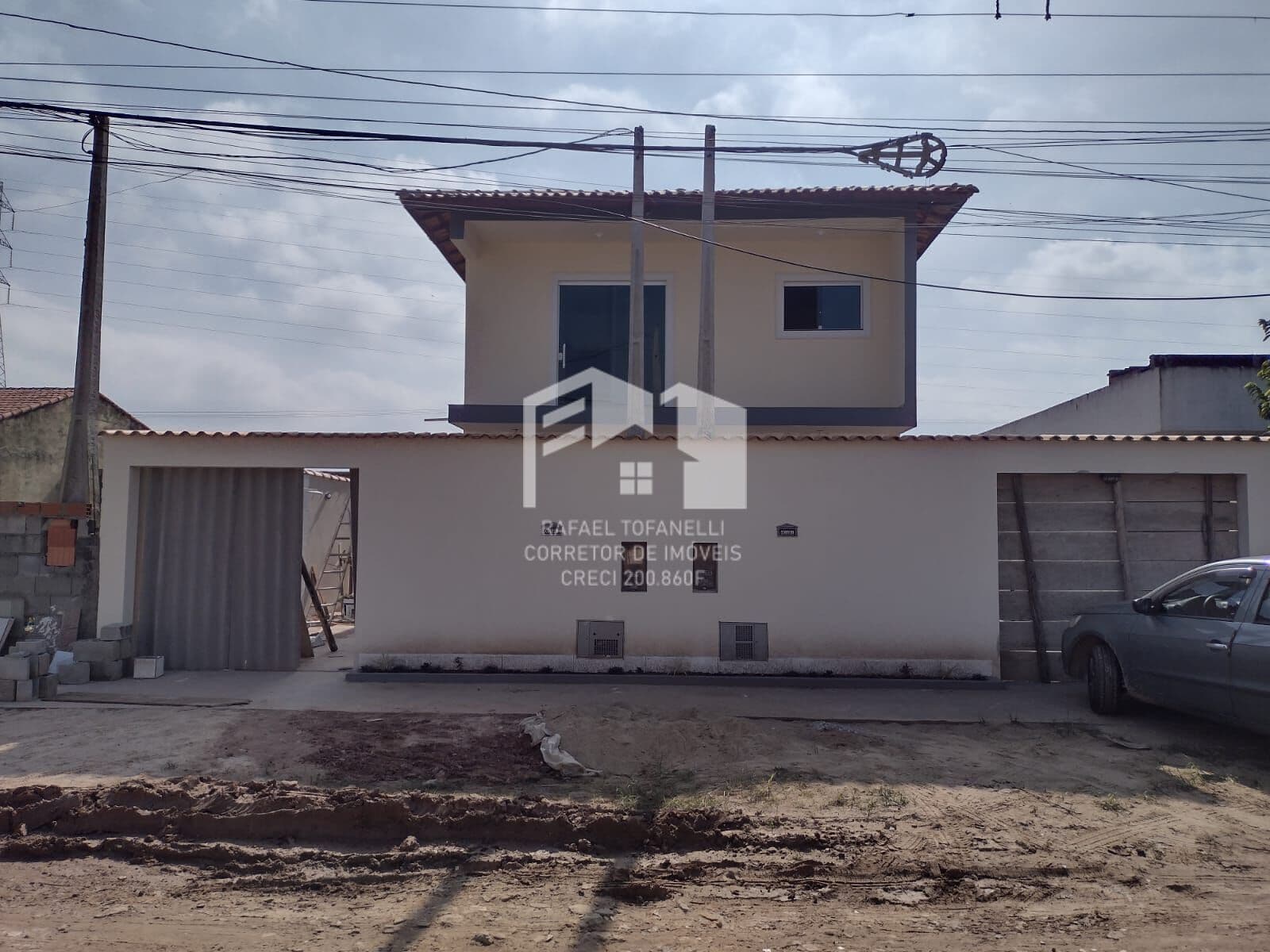 Sobreposta com piscina