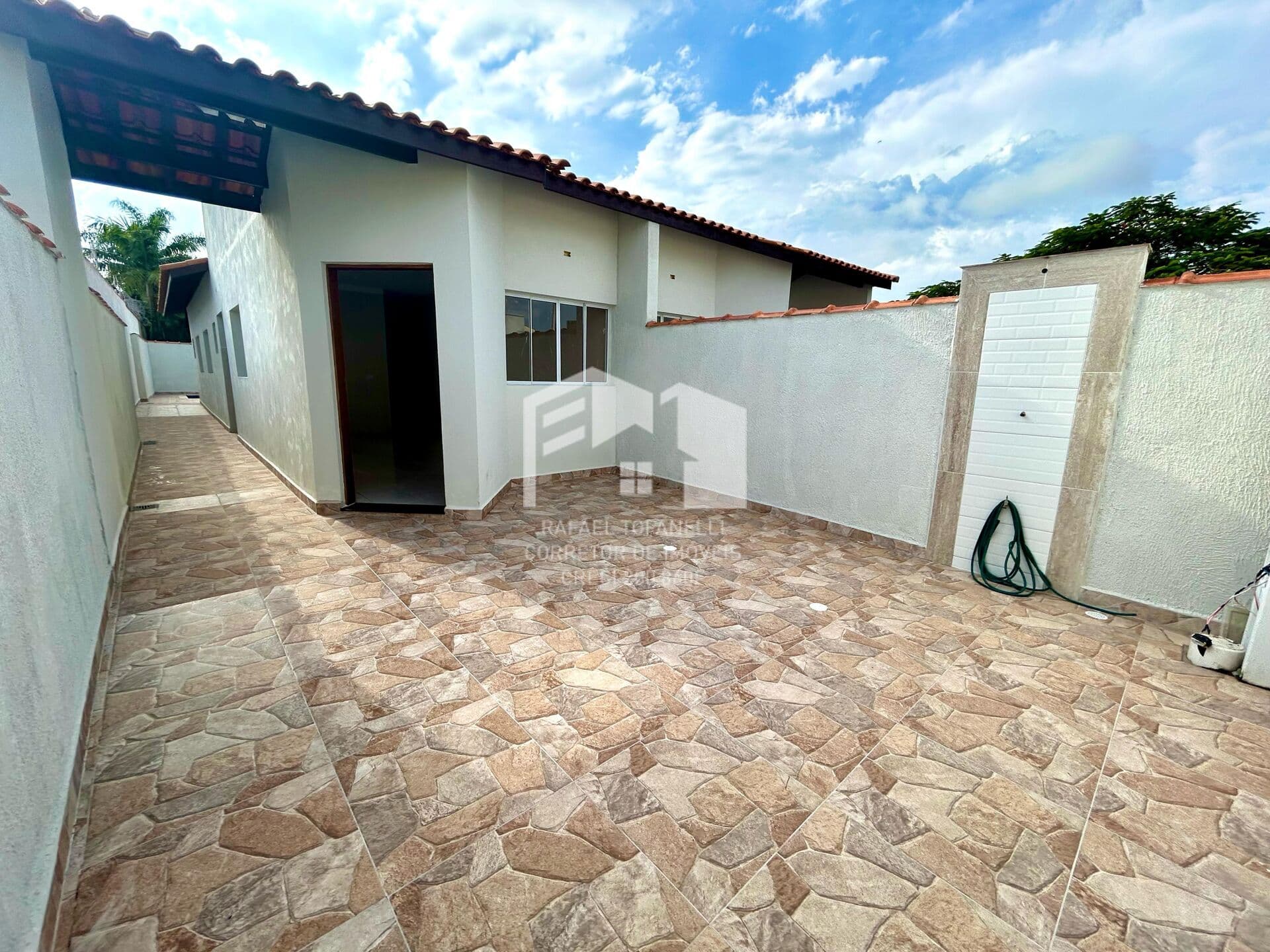 Casa em Itanhaém - Jd. Grandesp