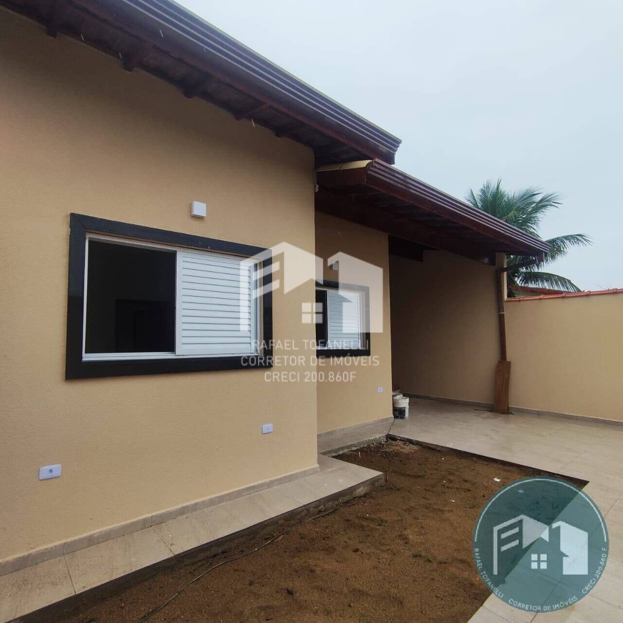 Casa SENSACIONAL 3 dormitórios pertinho da Praia em Itanhaém