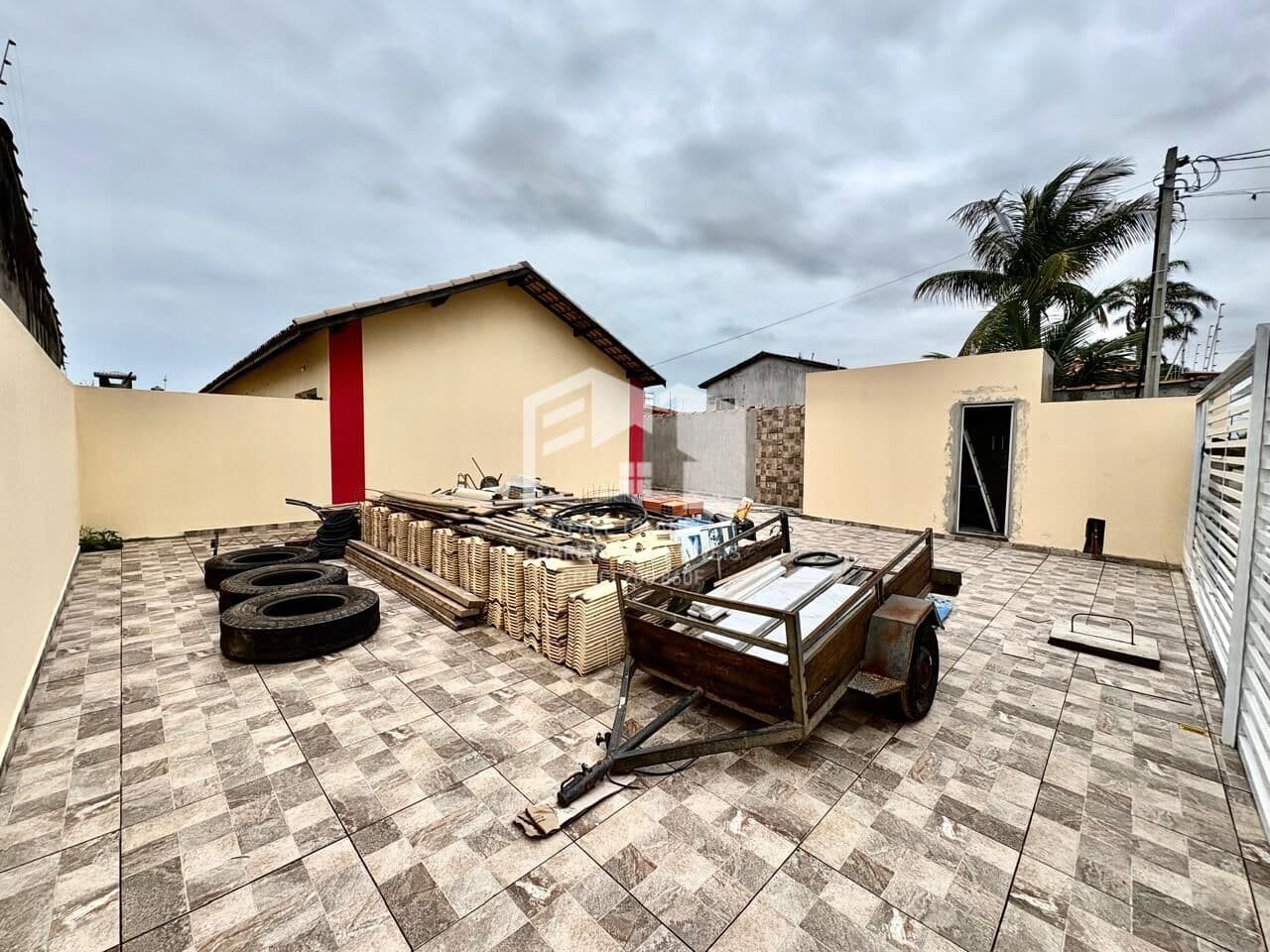 Casa em Condomínio a poucos Metros do Mar