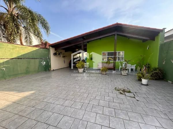 Casa a 70 metros da praia