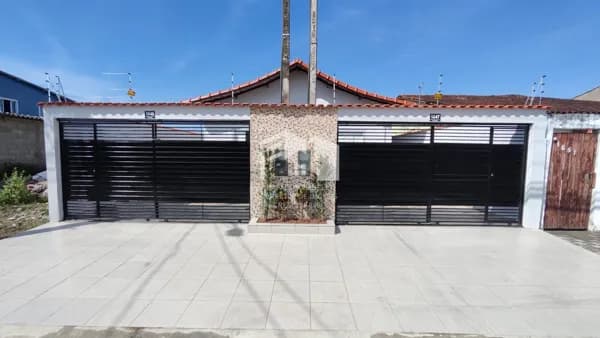 Linda casa no bairro Jussara