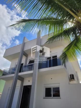 Casa alto padrão em condomínio fechado
