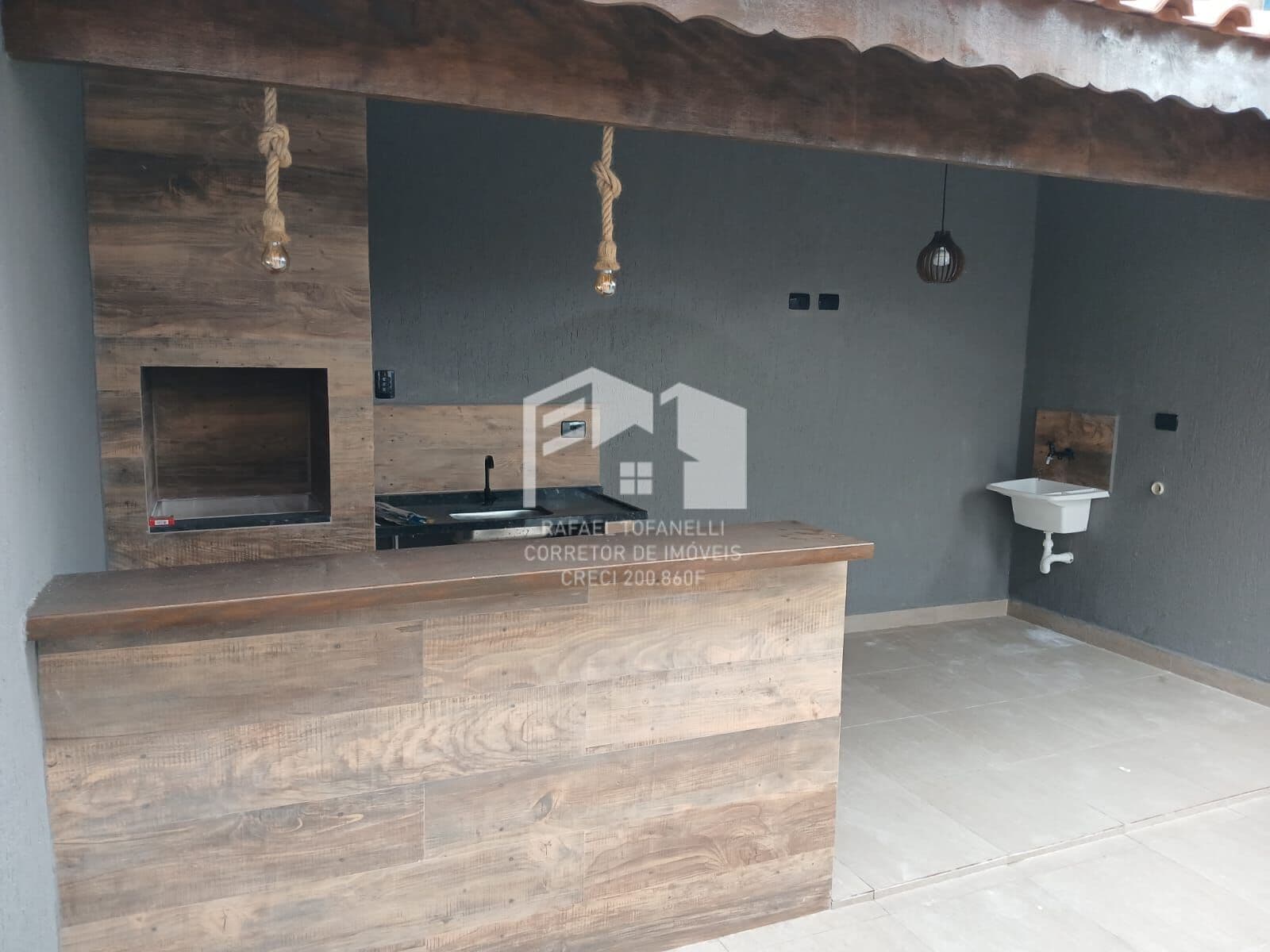 Linda casa com acabamento de qualidade