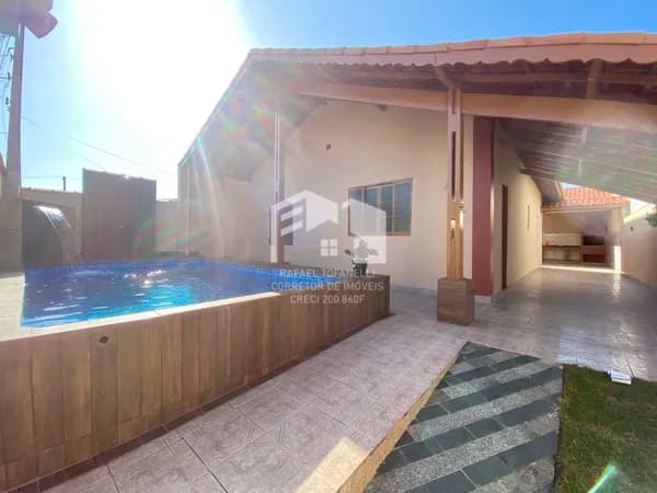 Casa em Mongaguá - Vera Cruz