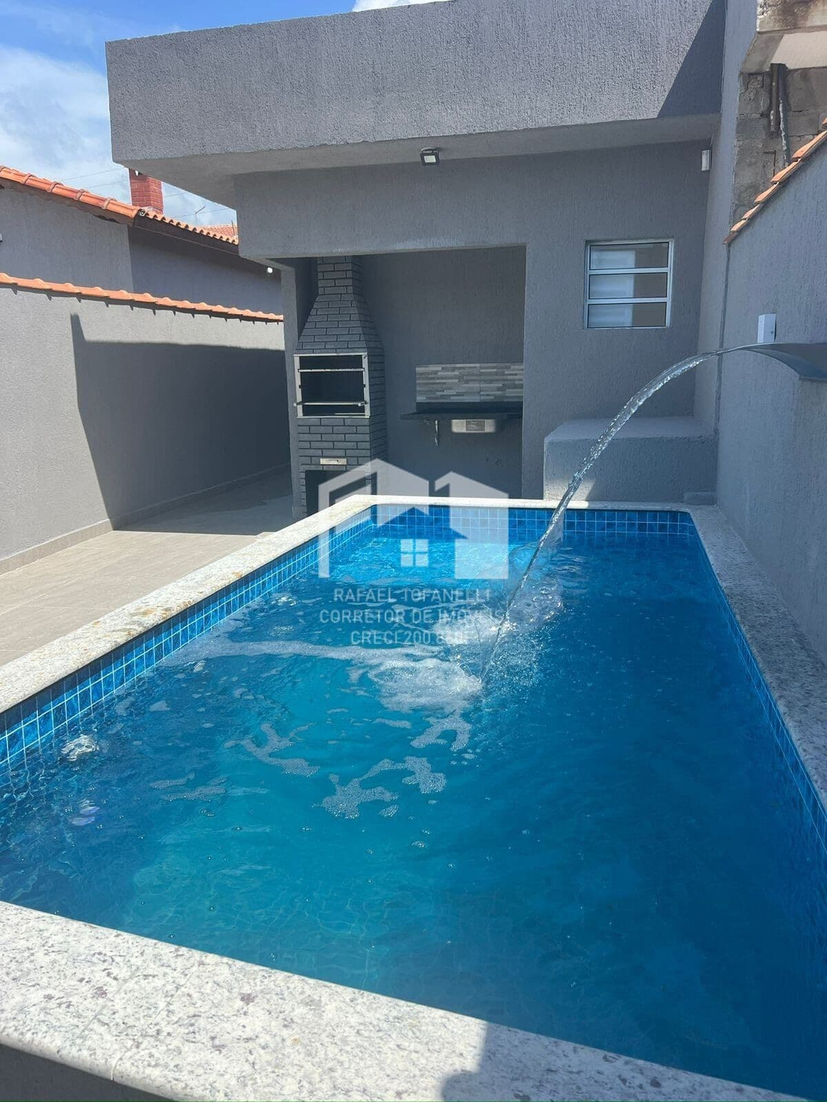 Casa - Balneário Gaivotas - Próximo à inúmeros comércios