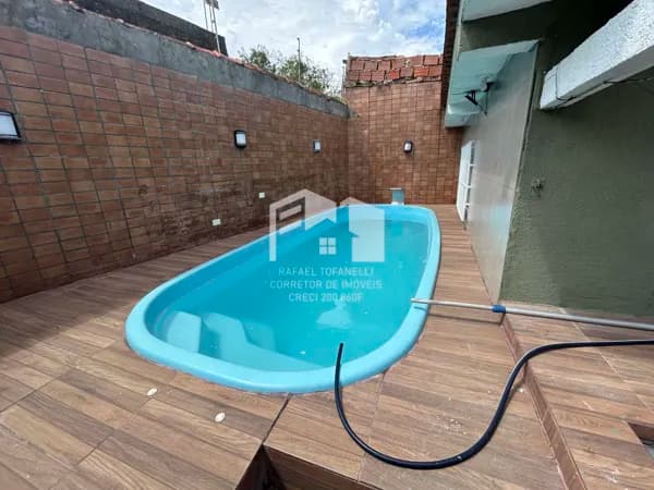 Casa lote inteiro com 3 dorm e piscina