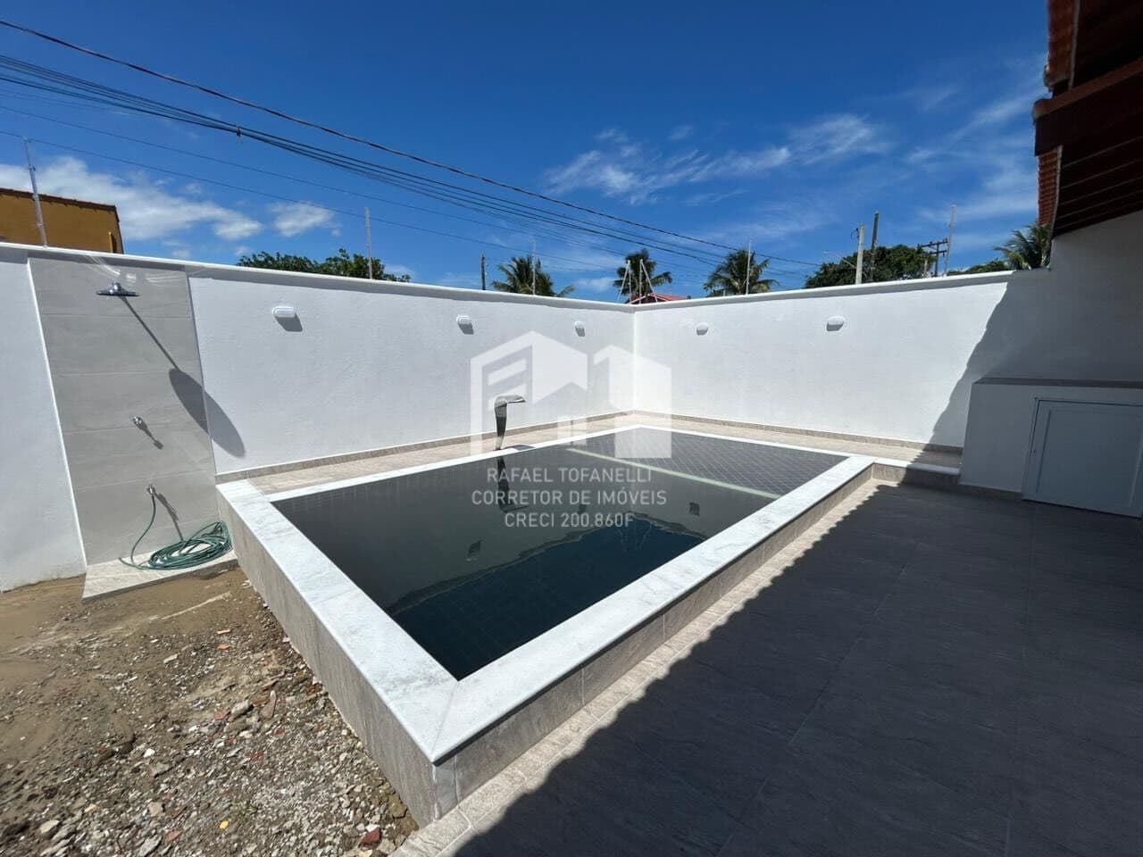 Linda casa com 3 quartos